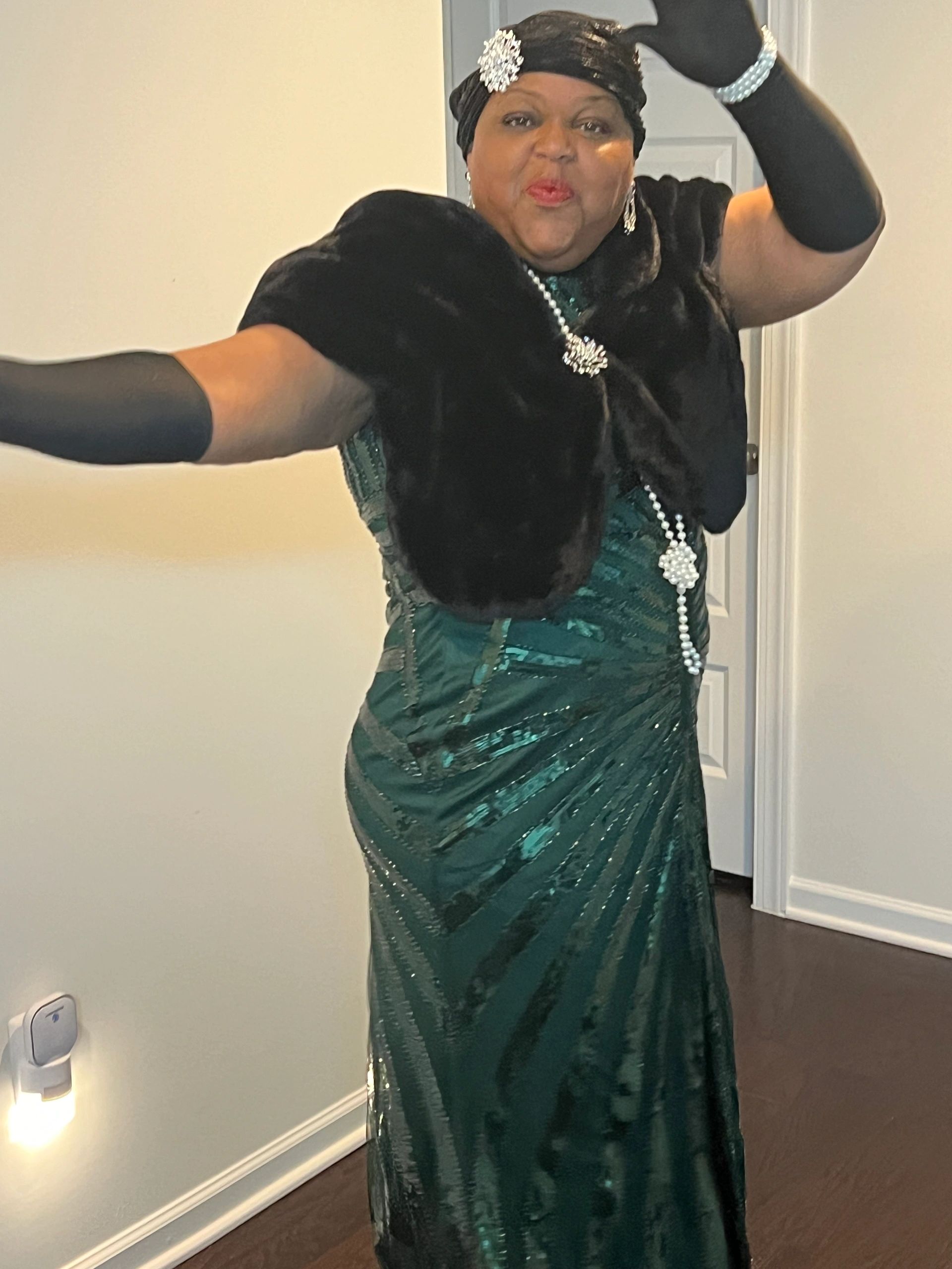 Woman glamorous vintage fur green sequin